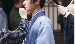 娱乐圈吃瓜赵露思杨洋,吃瓜群众热议不已